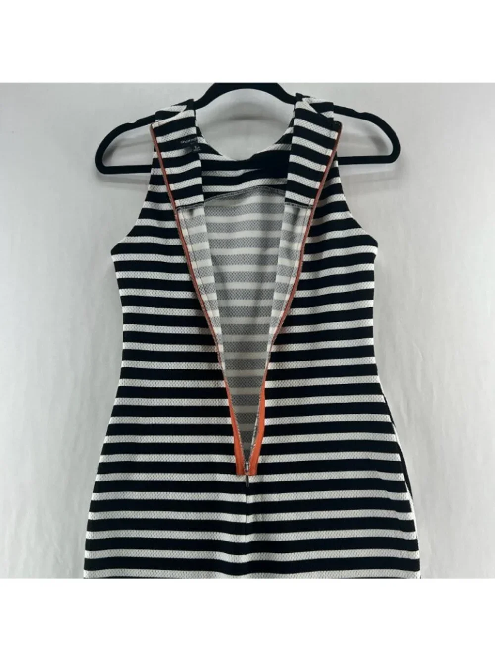 Sharagano Sheath Dress Womens 2 Sleeveless Optical Illusion Striped Black White - Picture 10 of 14